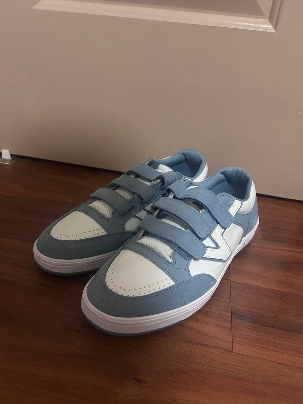 NWT Vans Lowland ComfyCush V Retro Sneakers Dusty Blue/White
